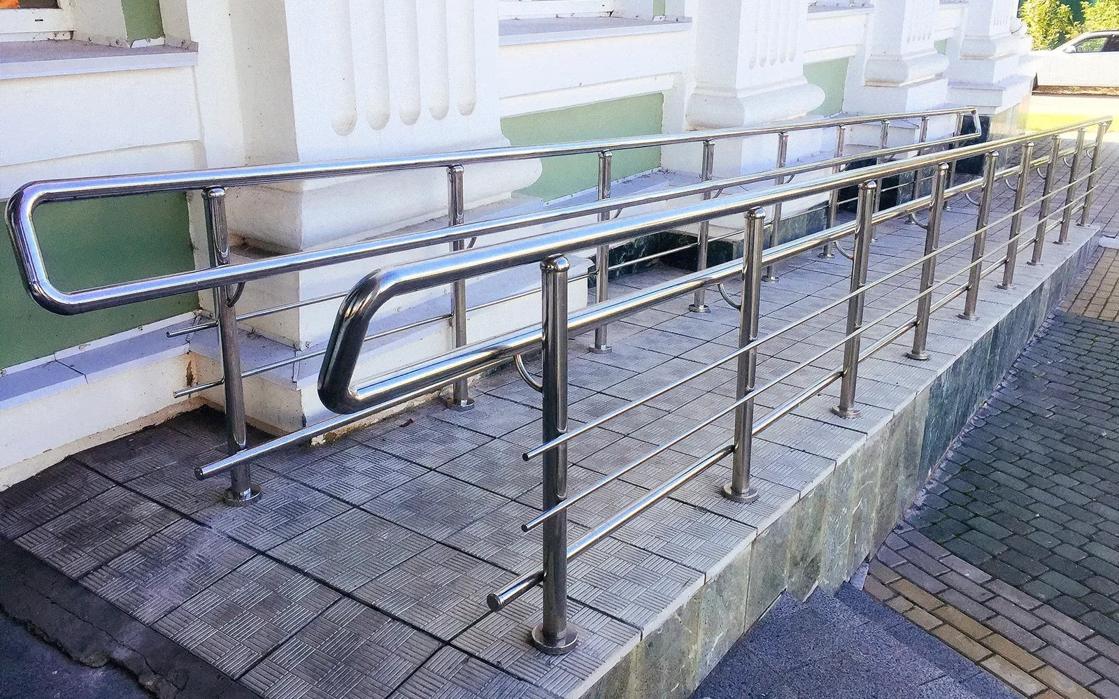 Перила для пандуса из нержавеющей стали на входную лестницу